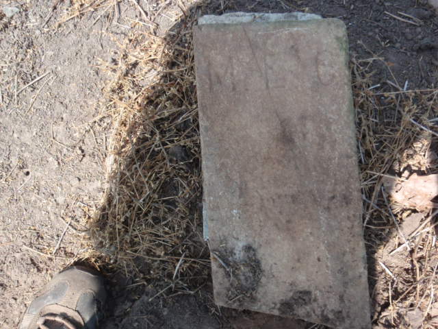 MEG footstone